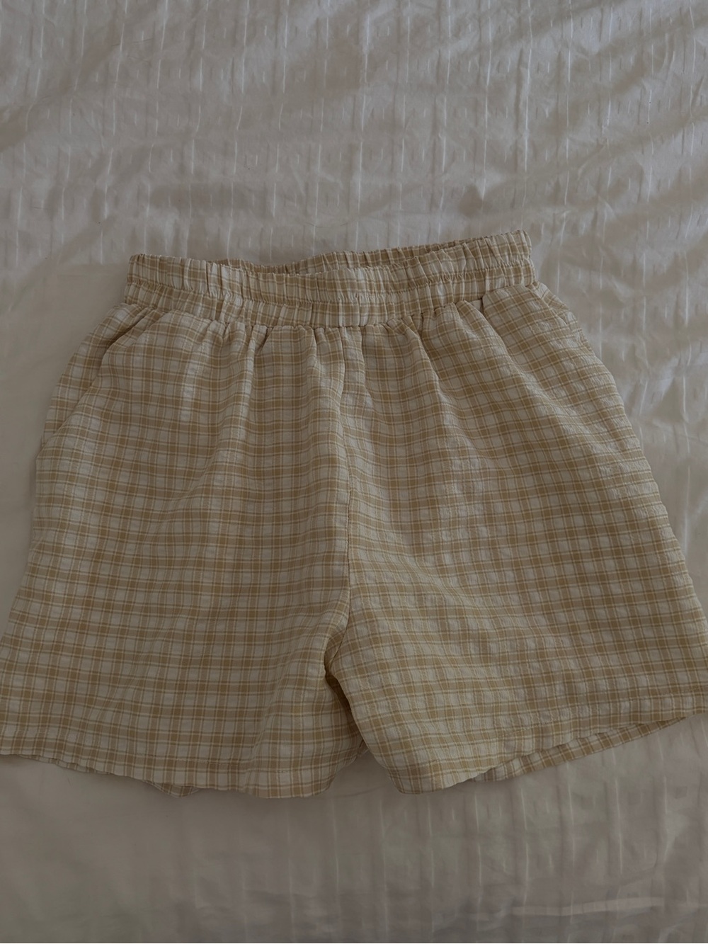 Lightweight Plaid Gingham Elastic-Waist Shorts in Light Beige - Picture 1 of 7